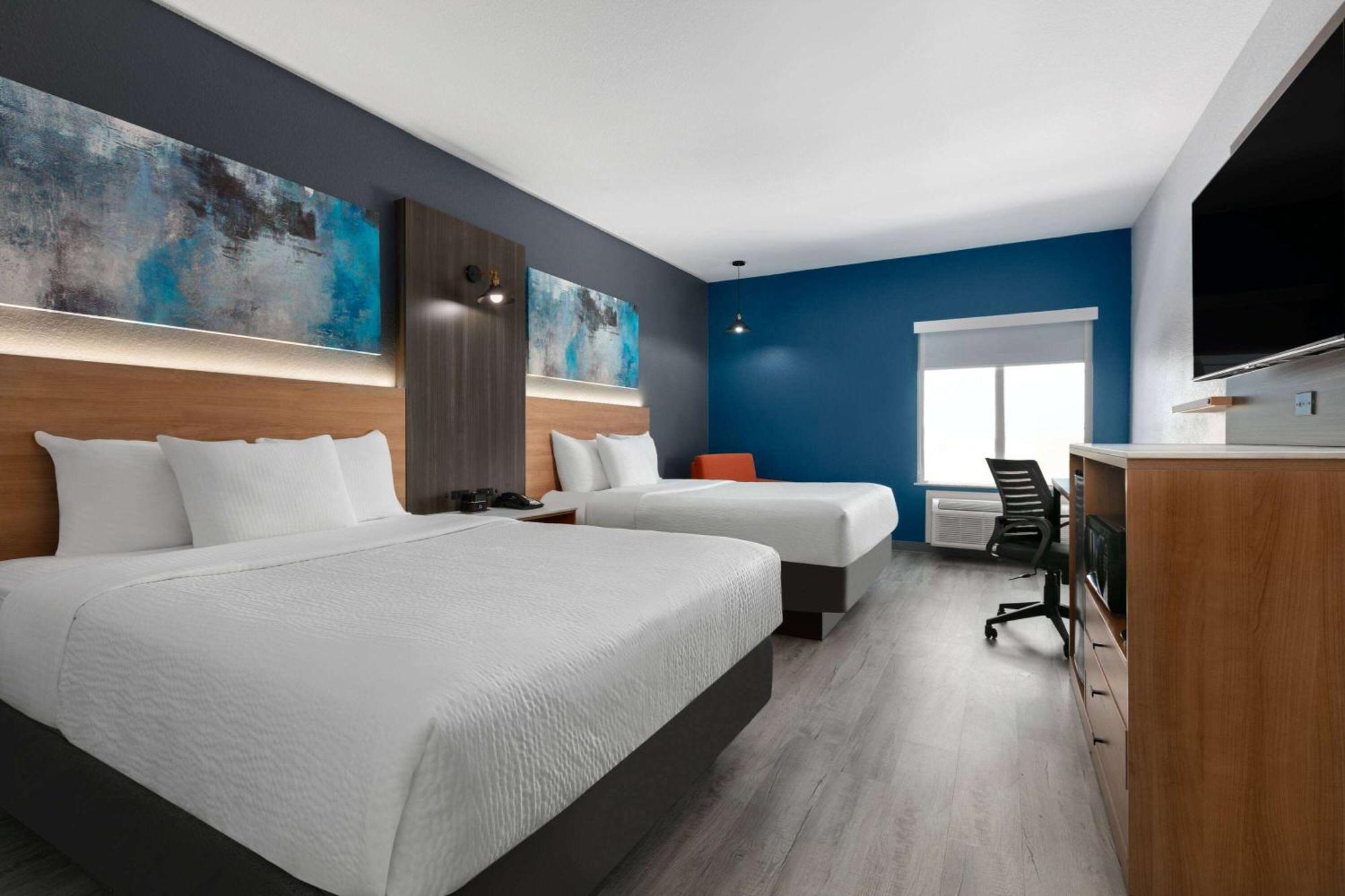 La Quinta Inn & Suites By Wyndham Ft Worth-Burleson Exteriör bild