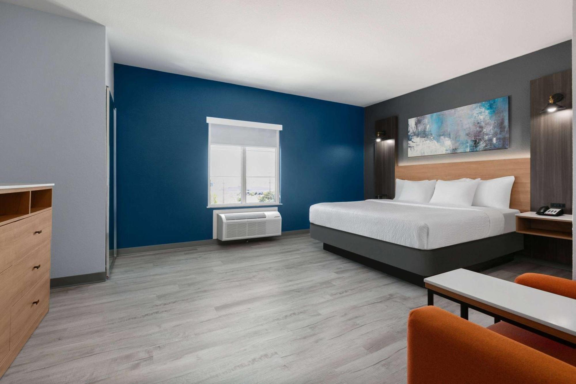 La Quinta Inn & Suites By Wyndham Ft Worth-Burleson Exteriör bild